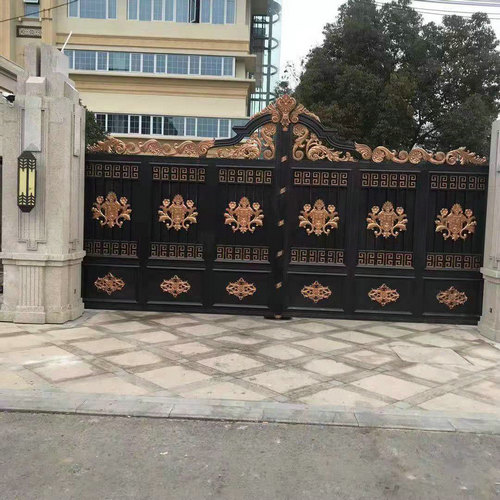 մ1